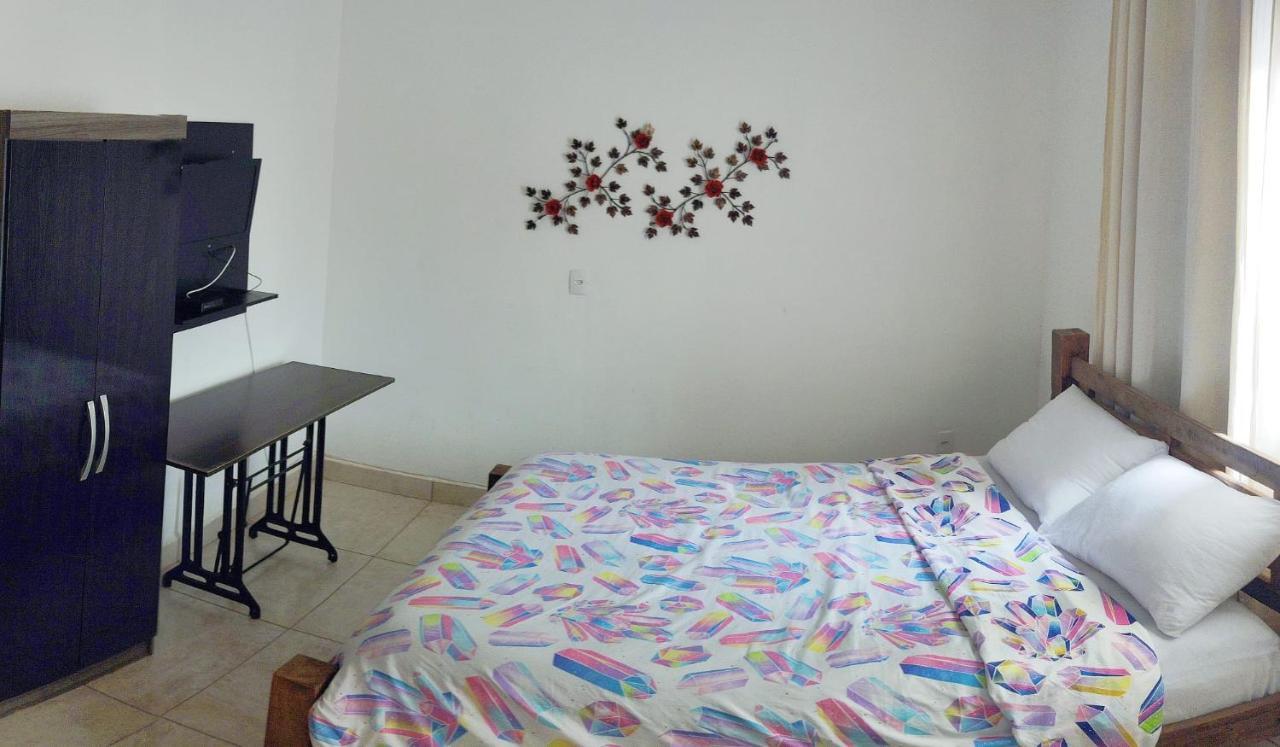 Hostel Dela Tiradentes Eksteriør bilde